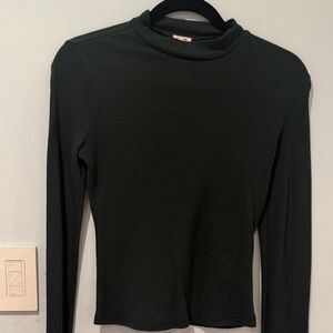 Garage Dark Green Mock Neck Long Sleeve Top (Size: Small)
